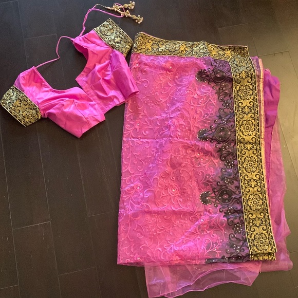 Barbie Pink indian saree - Picture 2 of 4